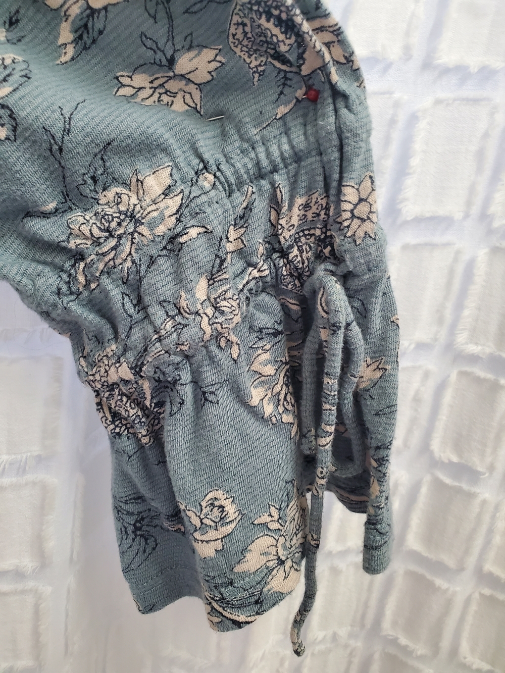 Lucky Brand Dusty Green Floral V-Neck Peasant Top - Picture 4 of 7